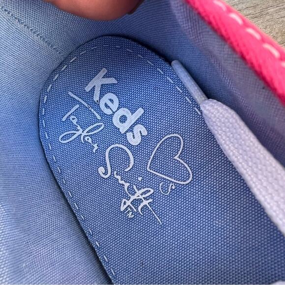 Keds x Taylor Swift 2019 collab “Favorite Things” red cats sneakers - Picture 3 of 7